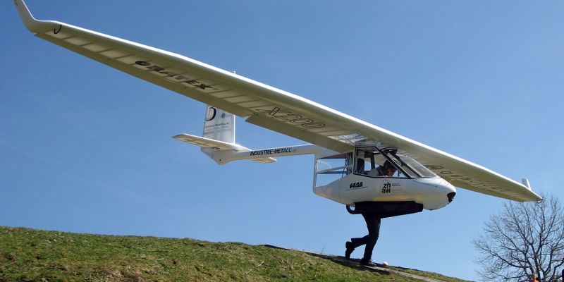 Das leichteste Segelflugzeug der Welt (61 kg). Auf zu neuen Horizonten!